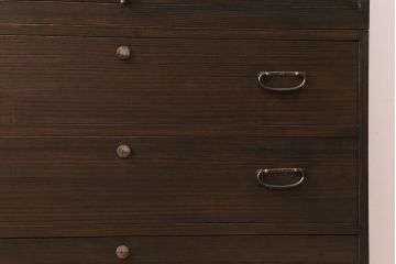 アンティーク家具　昭和中期　総桐材　衣装盆付き　調湿性と気密性に優れた桐箪笥(重ね箪笥、和タンス、衣装箪笥、桐たんす)(R-041533)