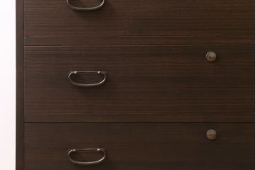 アンティーク家具　昭和中期　総桐材　衣装盆付き　調湿性と気密性に優れた桐箪笥(重ね箪笥、和タンス、衣装箪笥、桐たんす)(R-041533)