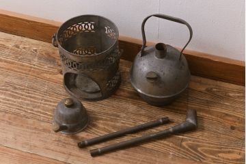 【ジャンク品】　アンティーク雑貨　コレクションとしてもおすすめのスチーム器　(R-041537)