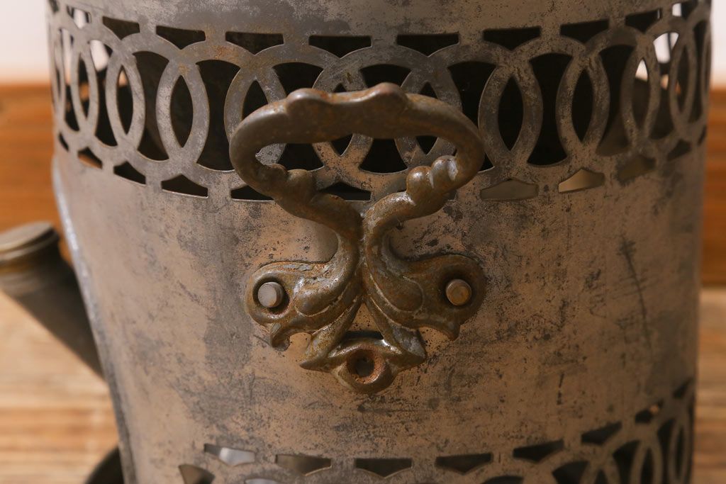 【ジャンク品】　アンティーク雑貨　コレクションとしてもおすすめのスチーム器　(R-041537)