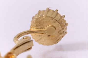 ヴィンテージ雑貨　ブルーのストーンが上品なビンテージイヤリング(アクセサリー)(R-041542)