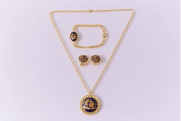 中古　フランス　LIMOGES CASTEL(リモージュキャッスル)　磁器製のアクセサリー3点(ネックレス、ブレスレット、イヤリング)(R-041547)