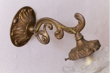 ヴィンテージ照明　フランスビンテージ　青銅　花型シェードのウォールランプ(壁付け照明、壁掛け照明)(R-041551)