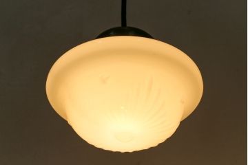 アンティーク照明　エンボスがおしゃれなペンダントライト(吊り下げ照明、天井照明)(R-041554)