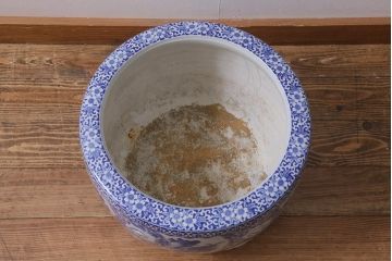 アンティーク雑貨　昭和初期　山水図・桜　繊細に描かれた図が美しい瀬戸火鉢(鉢カバー)(R-041561)