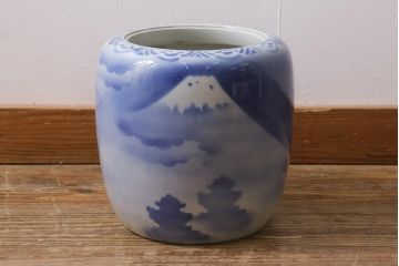 レトロ雑貨　富士山の図　淡い色が優しげな瀬戸火鉢(手あぶり、鉢カバー)(R-041566)