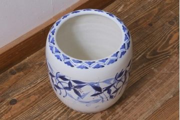 アンティーク雑貨　和製アンティーク　モダンな図柄のおしゃれな瀬戸火鉢(鉢カバー)(R-041567)