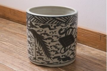 アンティーク雑貨　和製アンティーク　鳥文　モダンな雰囲気漂う瀬戸火鉢(鉢カバー)(R-041568)
