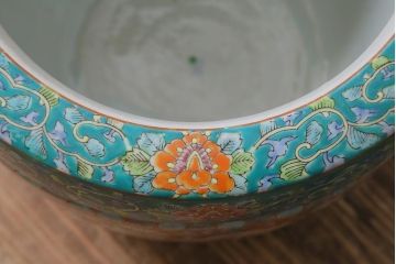 アンティーク雑貨　昭和初期　花文　彩り豊かな十錦手火鉢(瀬戸火鉢)(R-041569)