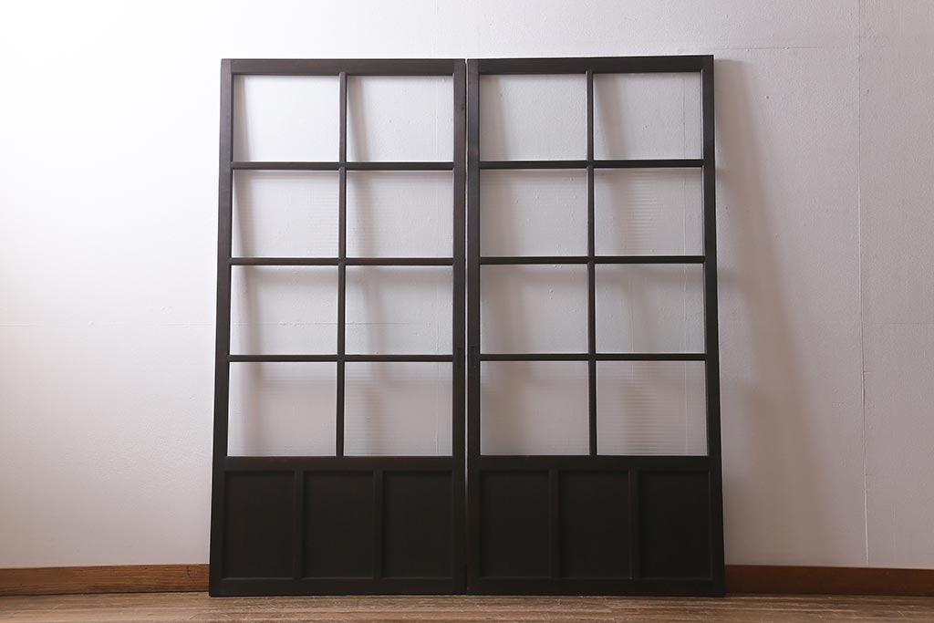 アンティーク建具　モールガラス入り　素朴な雰囲気が魅力のレトロなガラス戸2枚セット(引き戸)(R-041576)