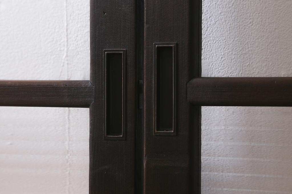 アンティーク建具　モールガラス入り　素朴な雰囲気が魅力のレトロなガラス戸2枚セット(引き戸)(R-041576)