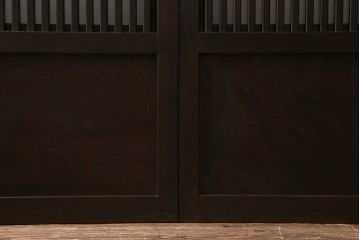 アンティーク建具　上手物!　腰板ケヤキ材　裏ガラス入り　すりガラス・結霜ガラス　職人技が光る格子戸2枚セット(引き戸)(R-041578)
