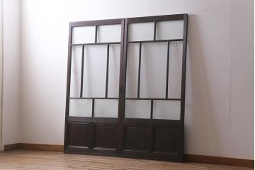 アンティーク建具　上手物!　腰板ケヤキ材・玉杢　ダイヤガラス・モールガラス・当店オリジナルガラス　凝った意匠が目を引く上品なガラス戸2枚セット(引き戸)(R-041579)