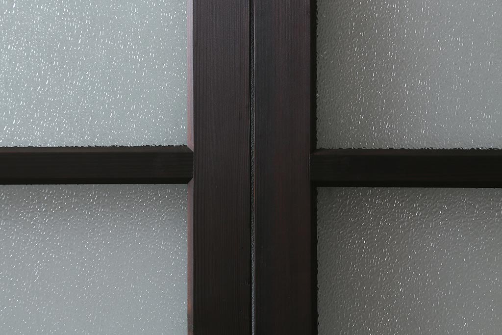 アンティーク建具　上手物!　腰板(欅材)　ダイヤガラス　落ち着いた色合いのレトロなガラス戸2枚セット　(R-041580)