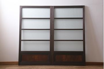 アンティーク建具　上手物!　腰板(欅材)　ダイヤガラス　落ち着いた色合いのレトロなガラス戸2枚セット　(R-041580)