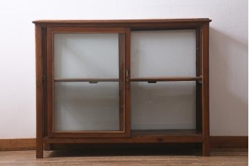 ヴィンテージ家具　ジャンクな風合いがおしゃれなガラスケース(ショーケース、陳列棚、飾り棚、ビンテージ)(R-041588)