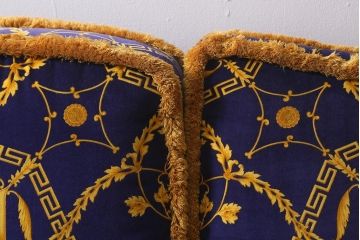 中古　イタリア　VERSACE(ヴェルサーチ)　スリーシーターソファ(三人掛け、3人掛け、トリプルソファ)(定価約180万円)(R-041591)