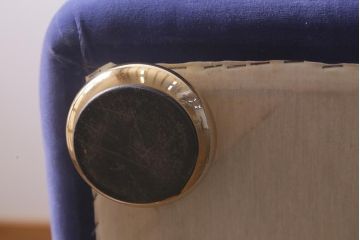 中古　イタリア　VERSACE(ヴェルサーチ)　スリーシーターソファ(三人掛け、3人掛け、トリプルソファ)(定価約180万円)(R-041591)