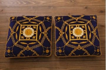 中古　イタリア　VERSACE(ヴェルサーチ)　スリーシーターソファ(三人掛け、3人掛け、トリプルソファ)(定価約180万円)(R-041591)