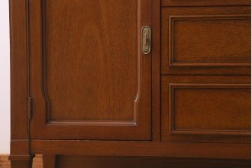 中古　DREXEL HERITAGE(ドレクセルヘリテイジ)　Triune(トライユン)　チャイナ　食器棚(キャビネット、収納棚、飾り棚)(定価約85万円)(R-041592)