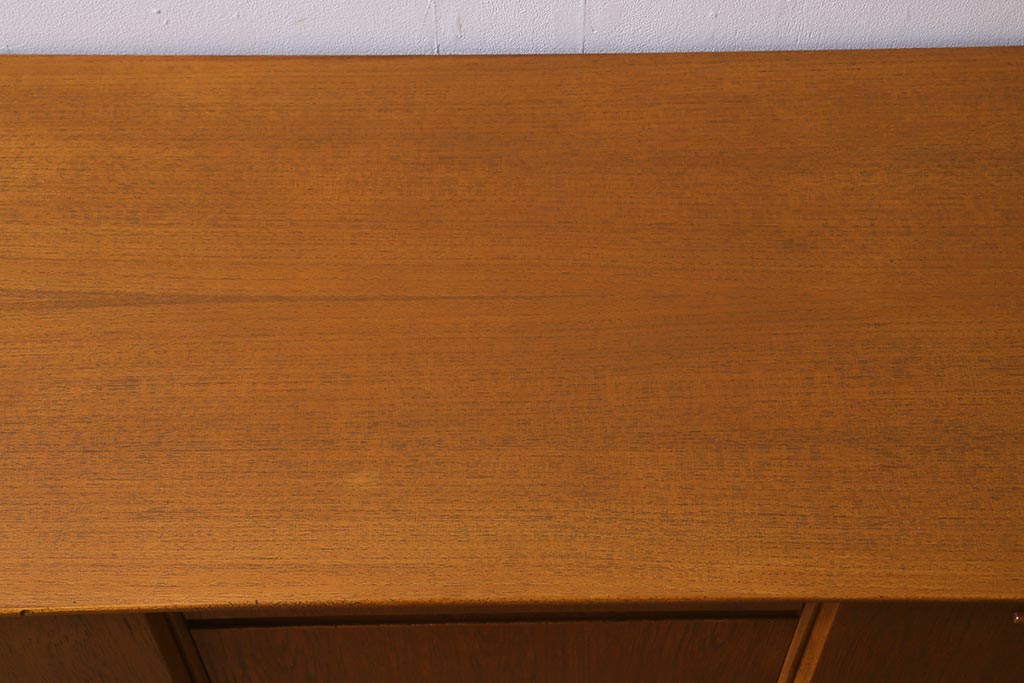 ヴィンテージ家具　北欧ビンテージ　ジェンティーク　チーク材　スモールサイドボード(テレビ台、テレビボード、収納棚)(R-041593)