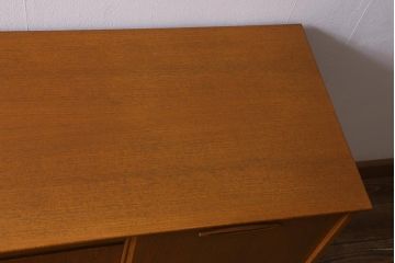 ヴィンテージ家具　北欧ビンテージ　ジェンティーク　チーク材　スモールサイドボード(テレビ台、テレビボード、収納棚)(R-041593)
