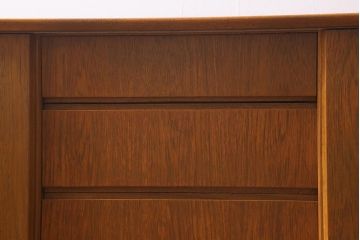 ヴィンテージ家具　北欧ビンテージ　ジェンティーク　チーク材　スモールサイドボード(テレビ台、テレビボード、収納棚)(R-041593)