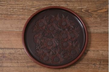鎌倉彫　白日堂　伊志良不説作　丸盆　箱付き(和盆、木製盆、漆器)(R-041598)