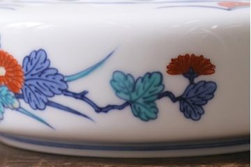 未使用品　今泉今右衛門　錦花絵灰皿　箱付き(色鍋島、色絵)(R-041602)