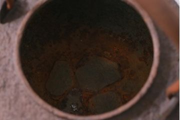 アンティーク雑貨　古民具　明治大正期　祥雪堂 造　鉄瓶(斑紫銅蓋、鉄ビン、茶道具)(R-041606)