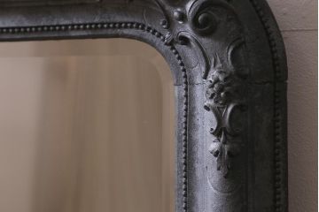 アンティーク雑貨　アイアンペイントがおしゃれなフランスアンティークの木製ミラー(鏡)(R-041637)
