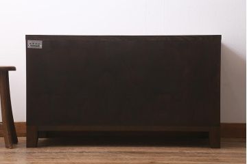 中古　伝統工芸　岩谷堂箪笥　天板リメイク・厚手栗無垢材　梅の花の引き手が上品なローボード(ローチェスト、戸棚、テレビボード、テレビ台)(R-041638)