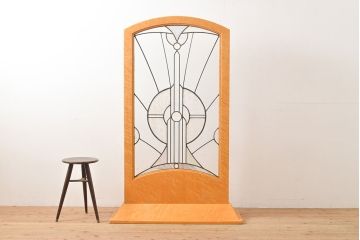 在庫未使用品　IDC大塚家具　松創　バーズアイ(鳥眼目)　メープル　ステンドグラスの衝立(つい立て、パーテーション)(定価約93万円)(R-041641)