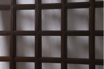 アンティーク建具　明治大正期　蔵戸リメイク　ケヤキ材　クリアガラス入り　和の風情漂う格子蔵戸2枚セット(引き戸、玄関戸)(R-041649)
