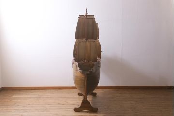 スペイン製　メイフラワー号　帆船型　自慢の一品になるワインキャビネット(ワインラック、オブジェ)(定価約100万円)(R-041654)