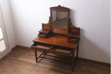 アンティーク家具　イギリスアンティーク　上手物!　マホガニー材　象嵌細工が優雅な印象を高めるドレッサー(鏡台、化粧台)(R-041655)