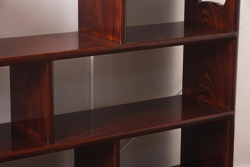 在庫未使用品　IDC大塚家具　松創　やすらぎ　ケヤキ材　木地呂塗り　三段飾棚(飾り棚)(定価約486万円)(R-041662)