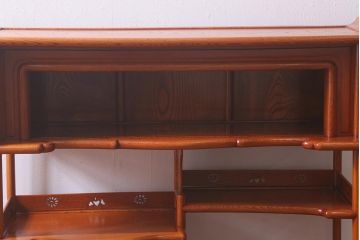 在庫未使用品　IDC大塚家具　漆器山富　漆塗り　総ケヤキ材の飾棚(飾り棚)(定価約176万円)(R-041665)