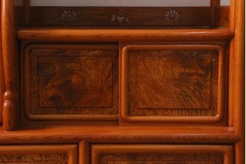 在庫未使用品　IDC大塚家具　漆器山富　漆塗り　総ケヤキ材の飾棚(飾り棚)(定価約176万円)(R-041665)