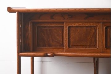 在庫未使用品　IDC大塚家具　漆器山富　漆塗り　透かし入り　総ケヤキ無垢材　飾棚(飾り棚)(定価約216万円)(R-041667)