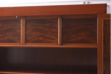 在庫未使用品　IDC大塚家具　松創　匠　総欅(ケヤキ)無垢材　漆塗り　道具タンス(収納棚、キャビネット)(定価約594万円)(R-041670)