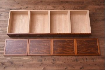 在庫未使用品　IDC大塚家具　松創　匠　総欅(ケヤキ)無垢材　漆塗り　道具タンス(収納棚、キャビネット)(定価約594万円)(R-041670)