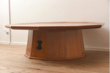 在庫未使用品　IDC大塚家具　松創　やすらぎ　欅材　木地呂塗り　10角形(十角形)座卓(ローテーブル)(定価約312万円)(R-041674)