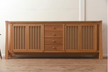 在庫未使用品　IDC大塚家具　川股家具工房　サイドボード(リビングボード)(定価約60万円)(R-041680)