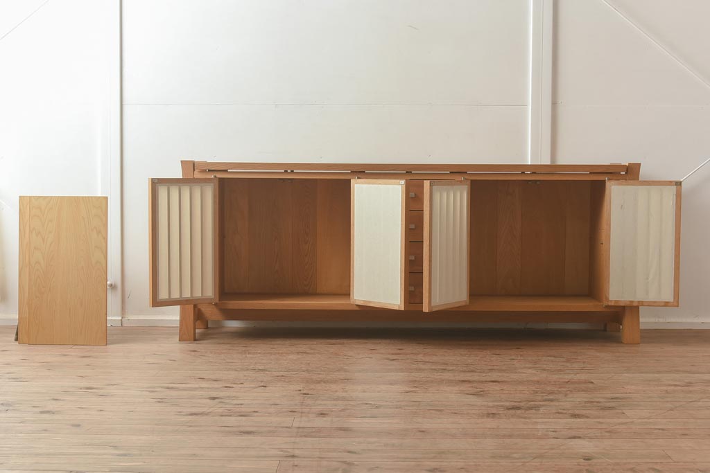 在庫未使用品　IDC大塚家具　川股家具工房　サイドボード(リビングボード)(定価約60万円)(R-041680)