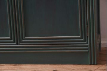 在庫未使用品　IDC大塚家具　バロッサバレンティ(VARO,S.A. VALENTI)　アルタミラ205901SP　ガラスキャビネット(飾り棚、陳列棚)(定価約72万円)(R-041681)