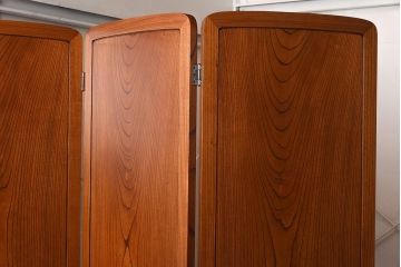 在庫未使用品　IDC大塚家具　松創　匠　漆　ケヤキ無垢材　木製屏風(パーテーション、4面衝立)(定価約302万円)(R-041689)