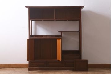 中古　指物家具　高級杉材使用　総無垢材　秋田杉　国産　高級感漂う上質な茶棚(飾り棚、収納棚)(R-041691)