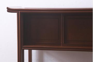 中古　指物家具　高級杉材使用　総無垢材　秋田杉　国産　高級感漂う上質な茶棚(飾り棚、収納棚)(R-041691)