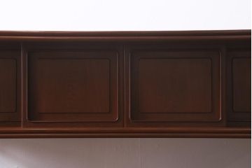 中古　指物家具　高級杉材使用　総無垢材　秋田杉　国産　高級感漂う上質な茶棚(飾り棚、収納棚)(R-041691)